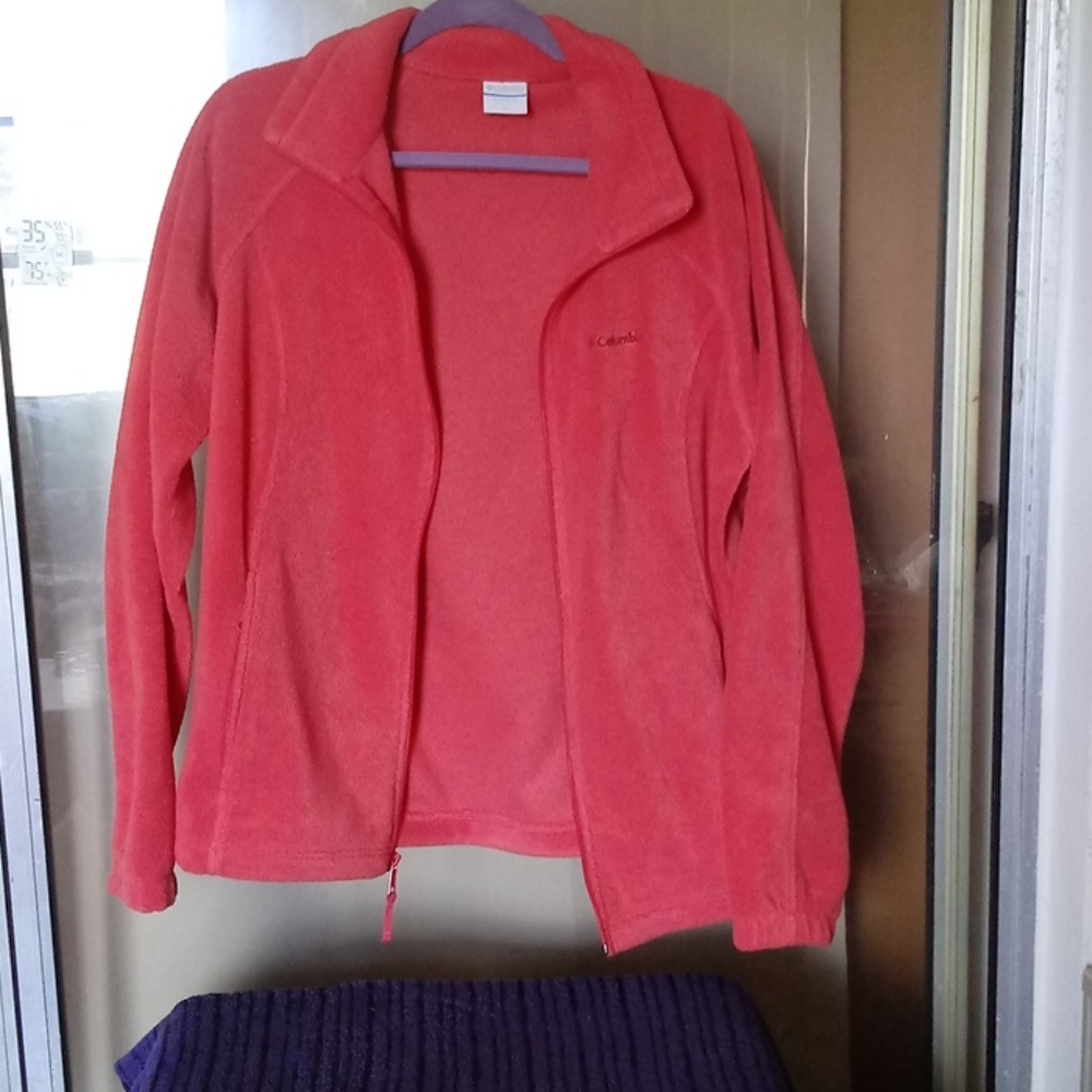 Women's Columbia fleece jacket zip pockets and zip
